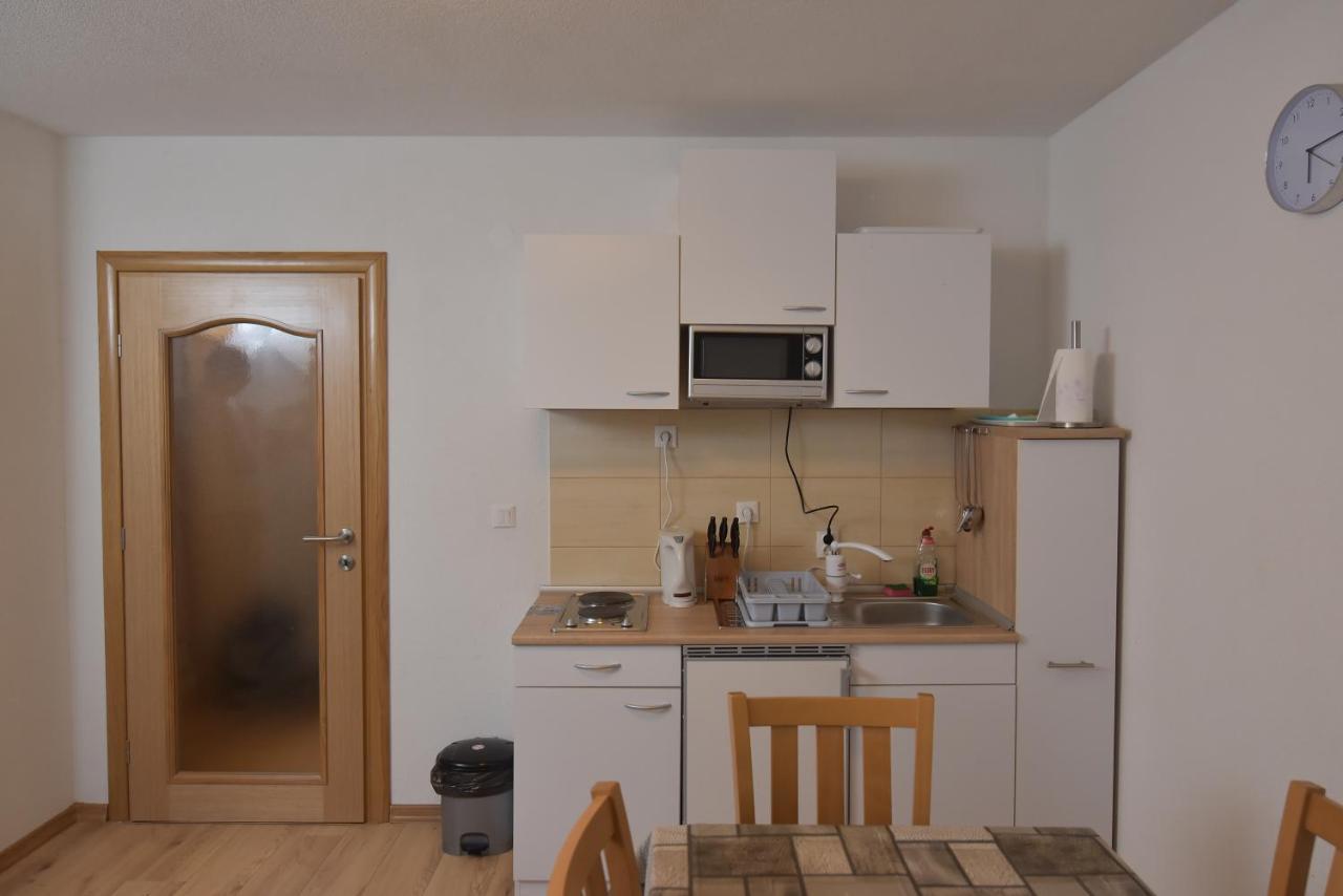 Apartments Villa Deja ยาโฮรินา ภายนอก รูปภาพ
