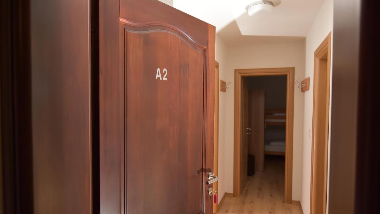 Apartments Villa Deja ยาโฮรินา ภายนอก รูปภาพ