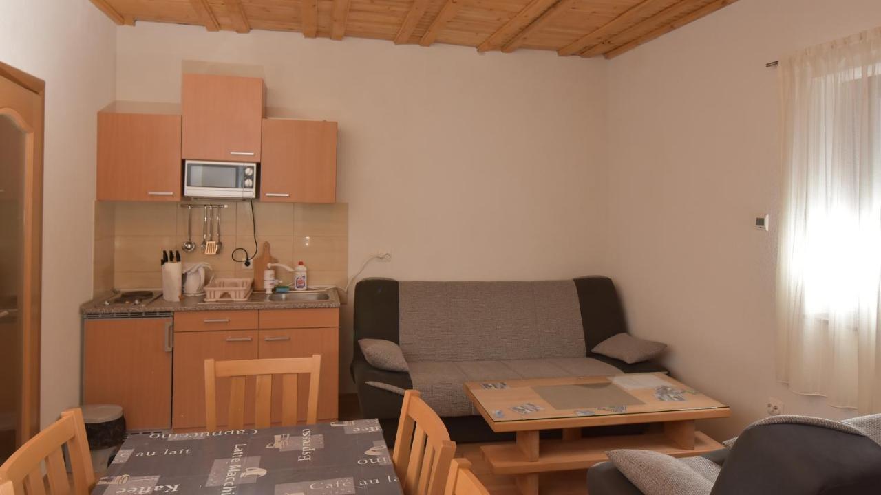 Apartments Villa Deja ยาโฮรินา ภายนอก รูปภาพ