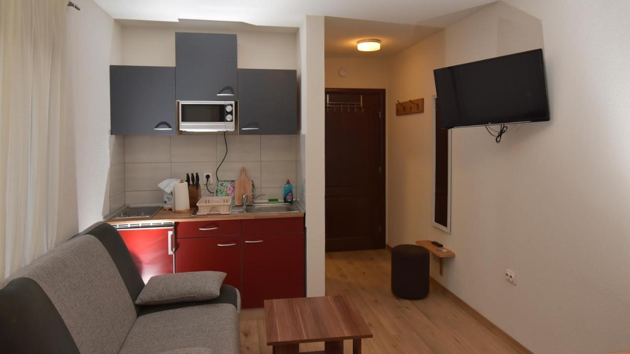 Apartments Villa Deja ยาโฮรินา ภายนอก รูปภาพ