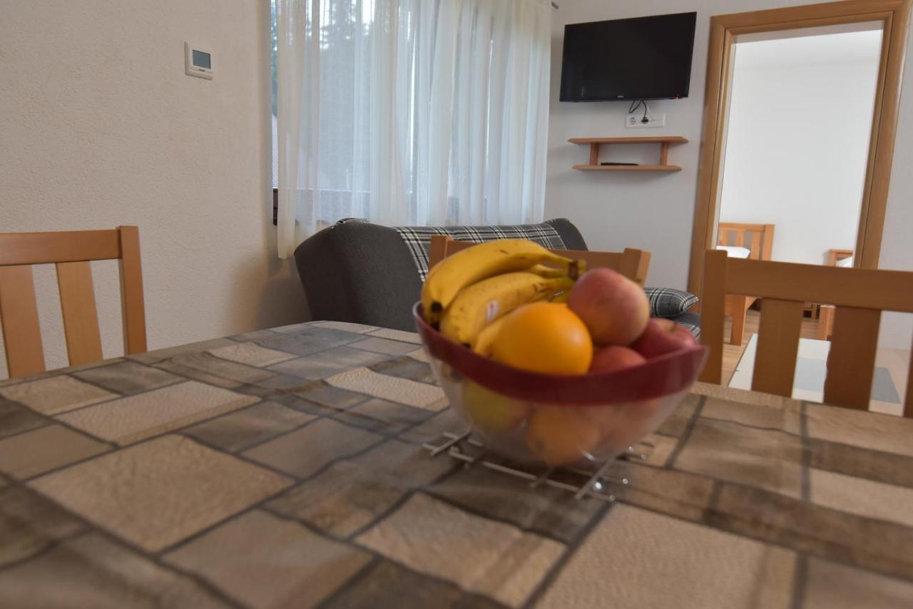 Apartments Villa Deja ยาโฮรินา ภายนอก รูปภาพ