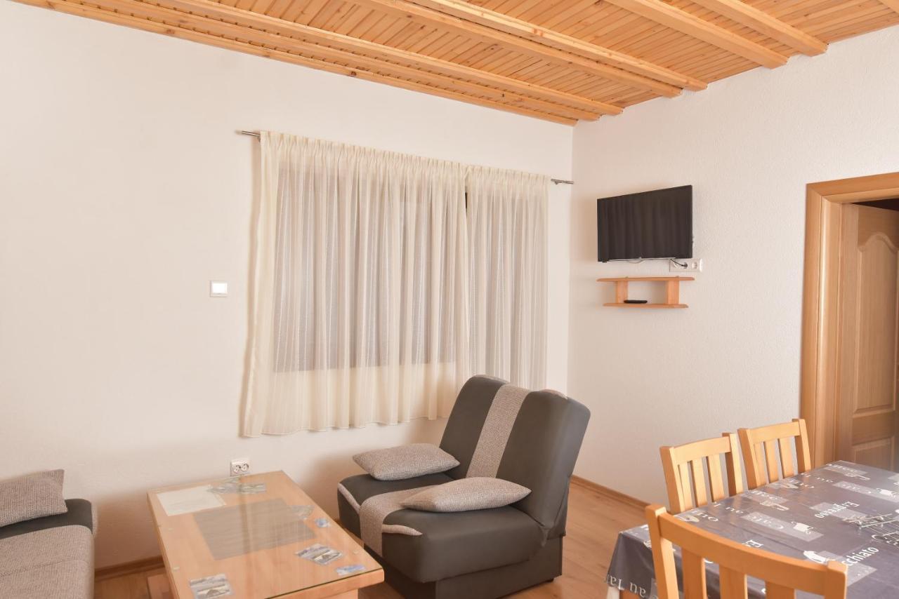 Apartments Villa Deja ยาโฮรินา ภายนอก รูปภาพ